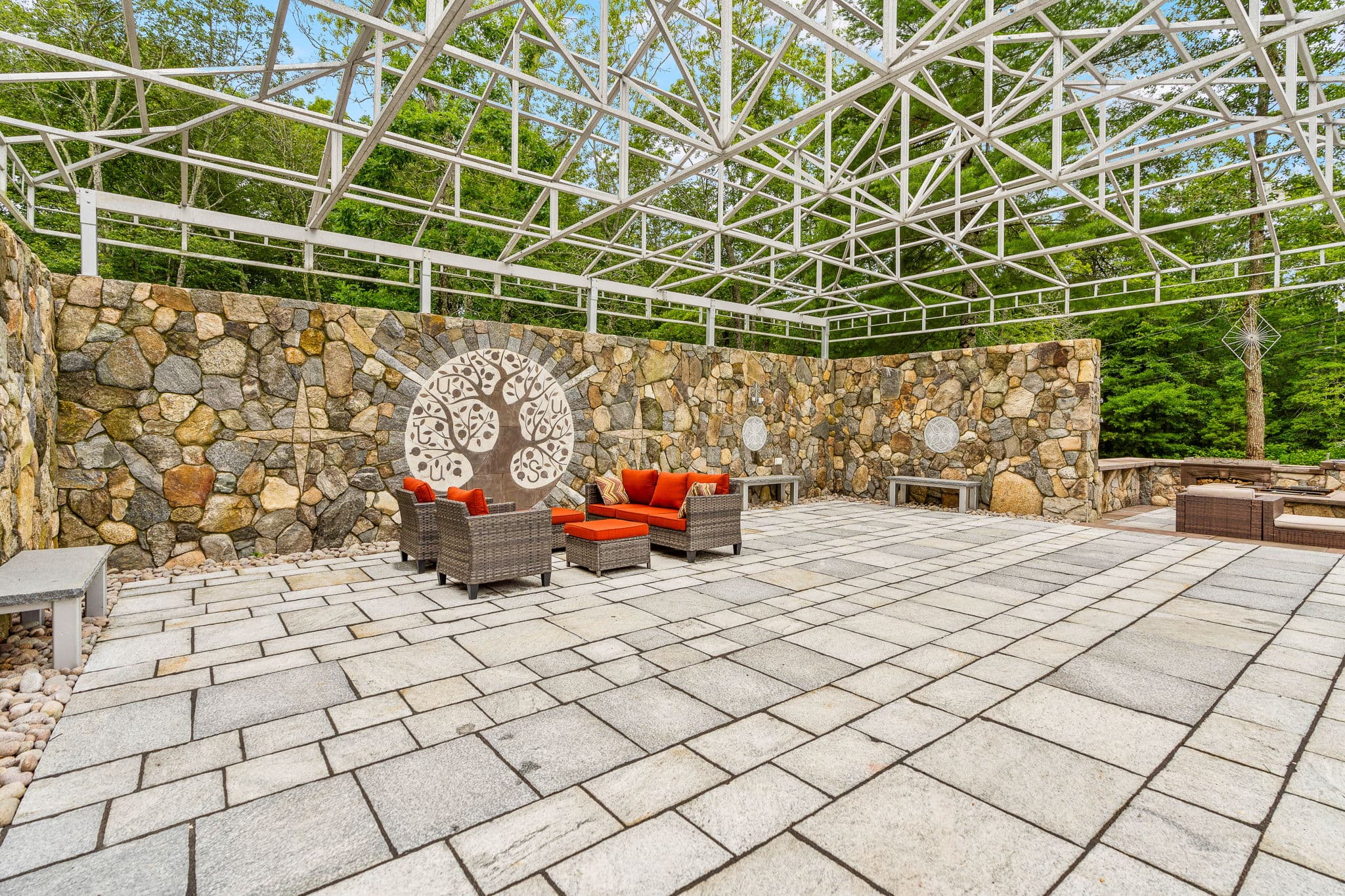 The Stone Manor estate — photo 17