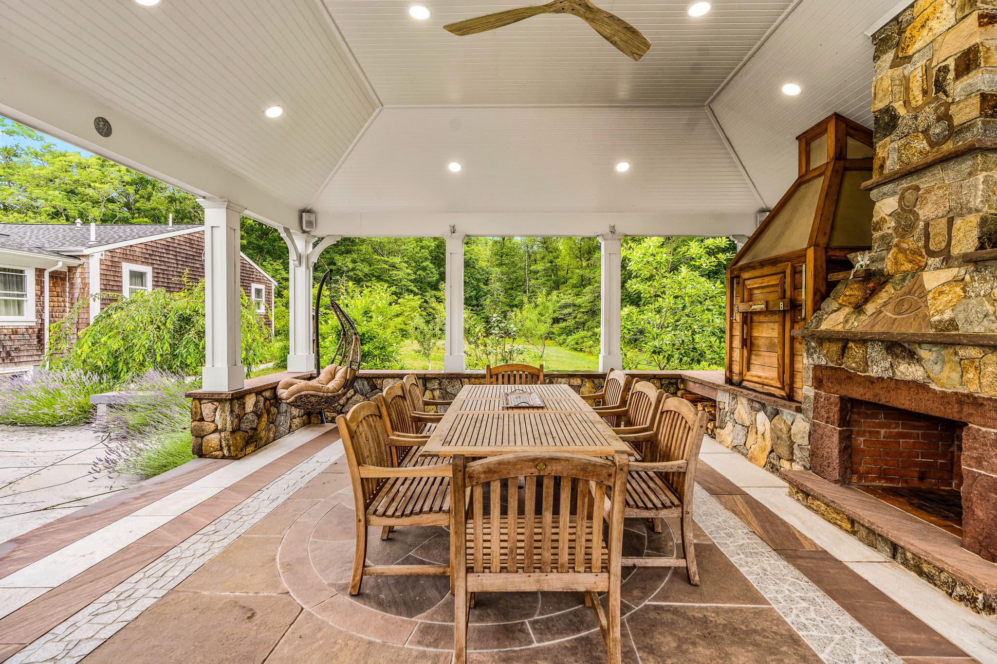 The Stone Manor estate — photo 18