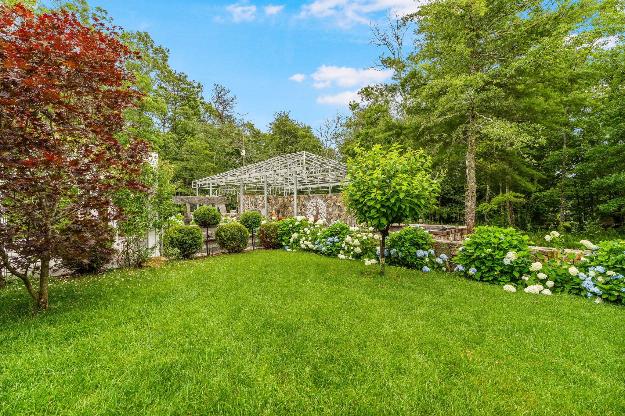 The Stone Manor estate — photo 33
