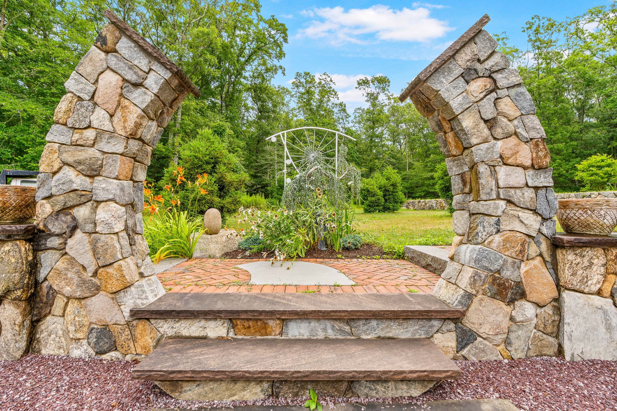 The Stone Manor estate — photo 35